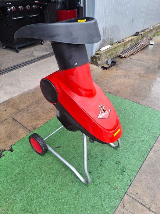 Дробилка за клони