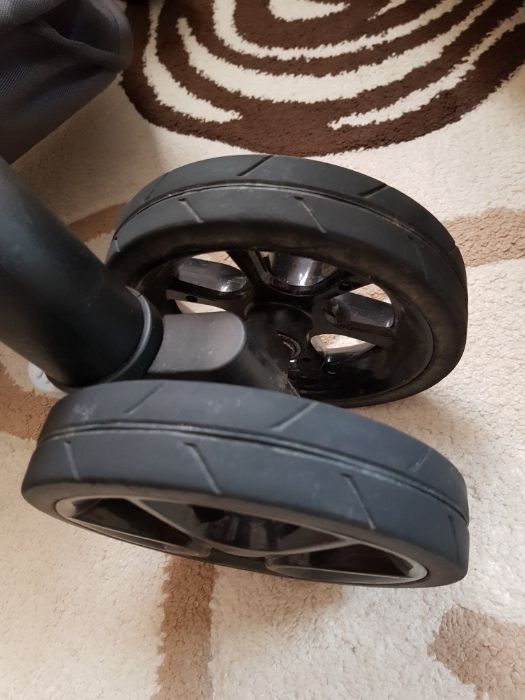 Детска количка 2 в 1 Quinny moodd модел 2016 + аксесоари