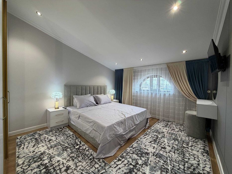 №4795 Продается квартира мансарда с евро ремонтом 3х ком 93кв