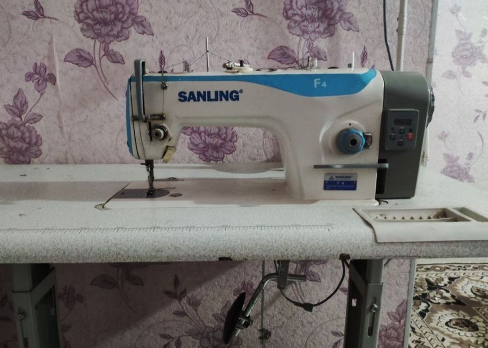 Tikuv mashinasi sotiladi