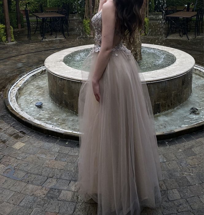 Абитуриентска/бална рокля