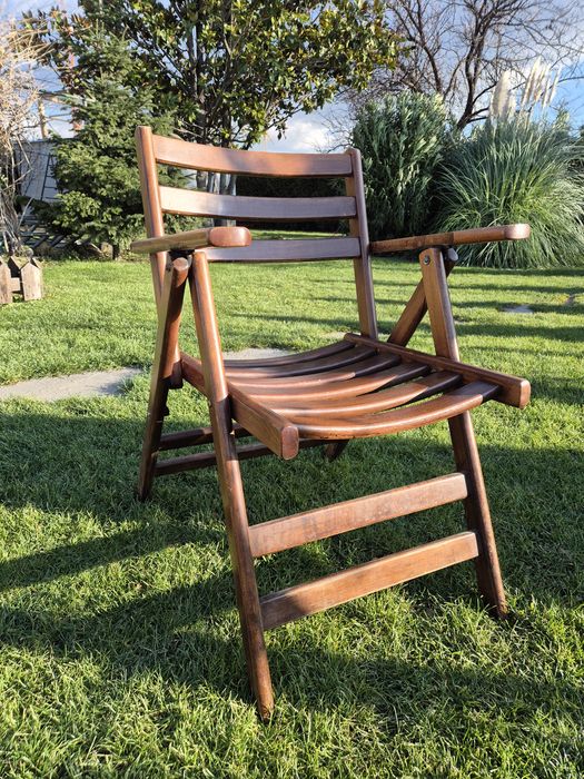 Продавам столове