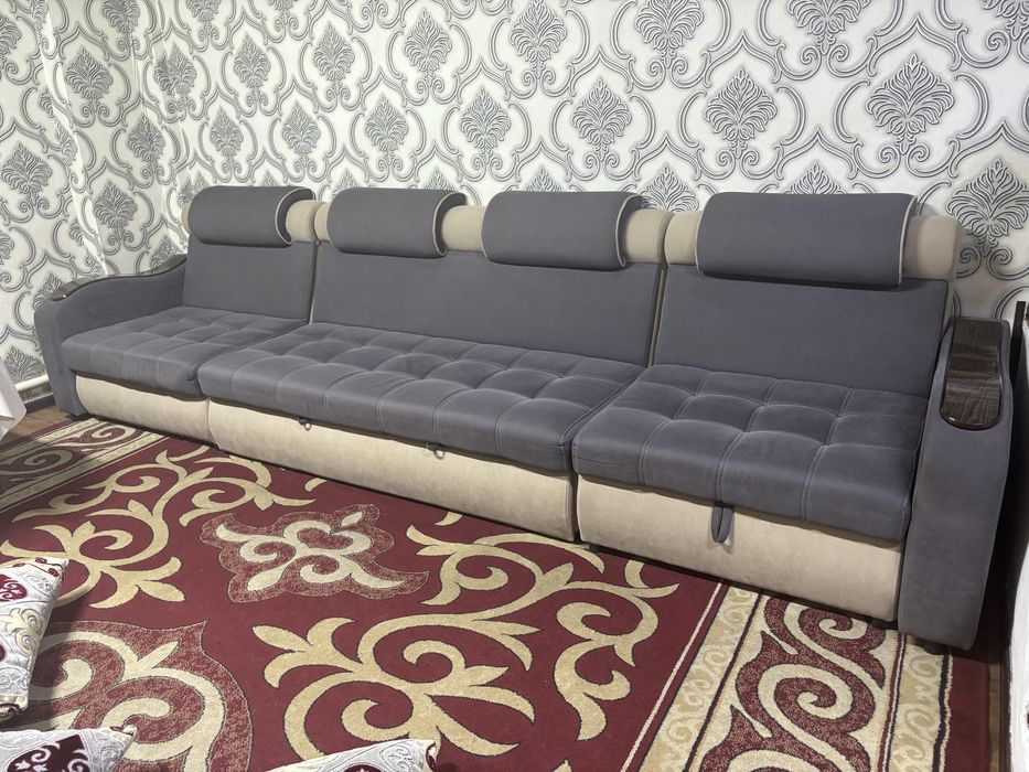 4 метровый диван