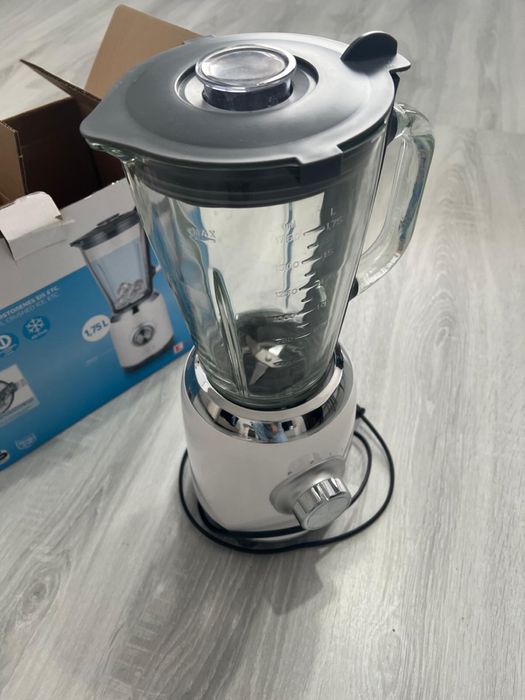 Blender 600w Swich ON in stare excelentă