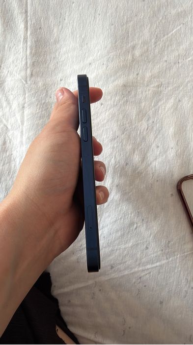 Срочно продам Айфон 12 64 гб