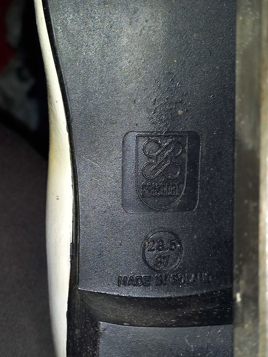 Кънки за лед №37