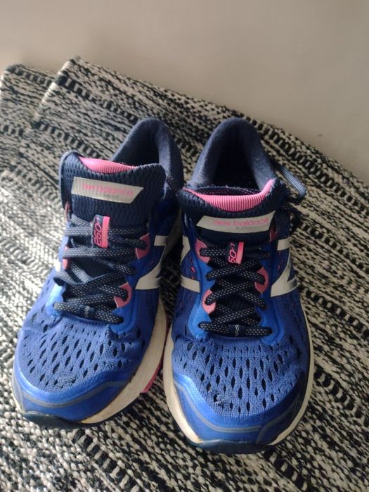 Маратонки NEW BALANCE номер 37,5