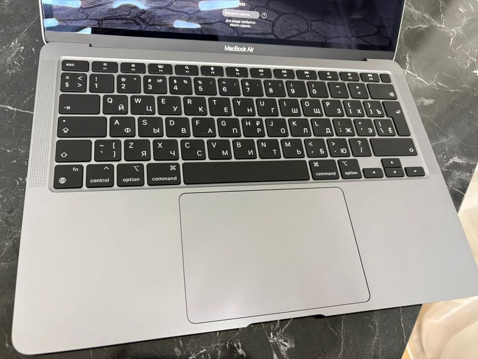 Apple Macbook Air M1 8+256GB