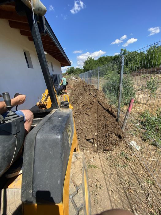 Închiriez minibuldoexcavator si transport marfa(nisip, balastru)