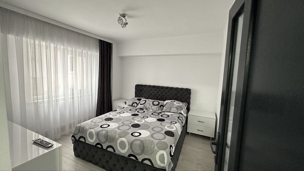 Apartament mondern (+garaj) - 3 camere decomandate, etajul 6/8