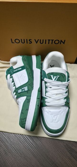 louis vuitton trainers.green,white