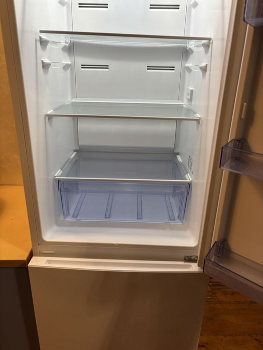 Холодильник beko
