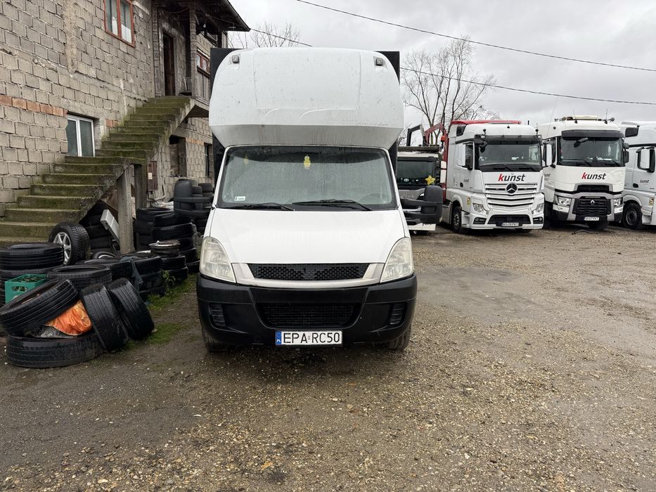 Iveco daily 2007 -3,5 t , se conduce cu cat B