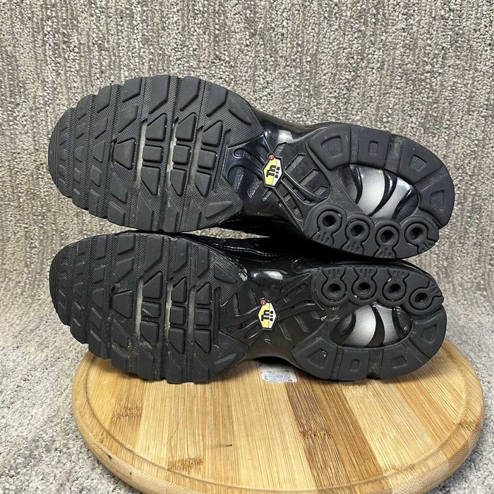 CLASSIC Nike Air Max TN Plus Triple Black (от/до 36-46 номер)