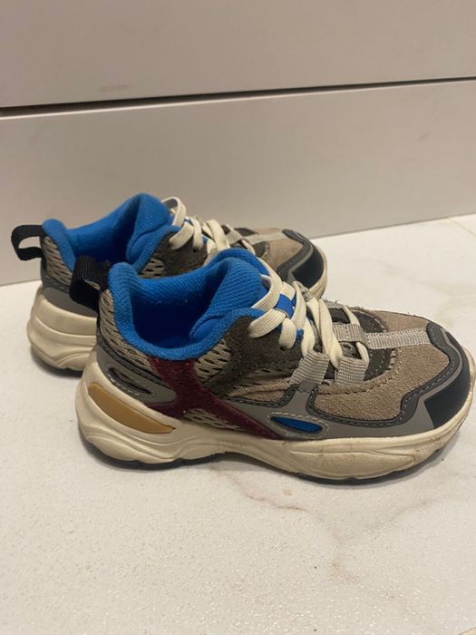 Обувь для мальчика! Кроссовки детские!