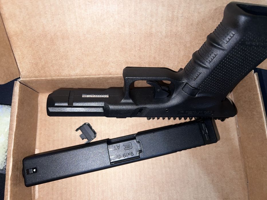 орбибольный glock 17 (не оружие)