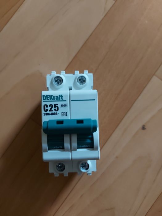 Автомат выключатели DeKraft, IEK