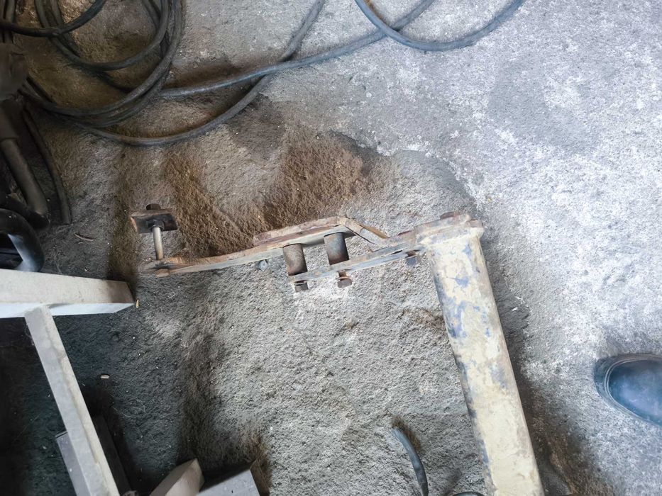 Теглич Toyota hilux