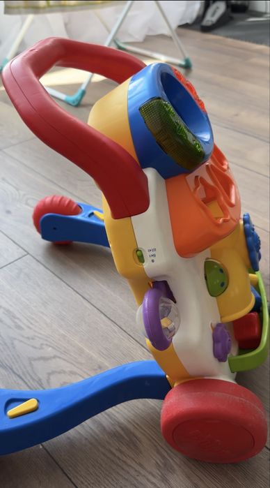 Ходунки CHICCO, стол для кормление и коврик для игр