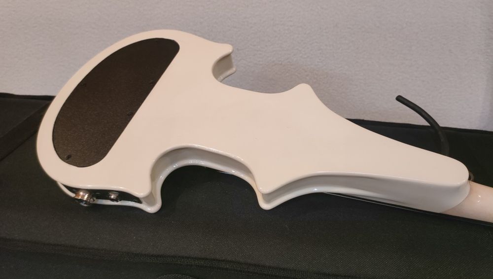 Zeta violin alba imbus