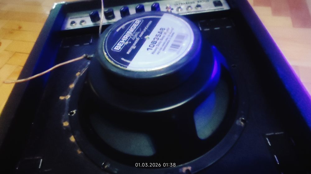 Усилвател 30w Behringer