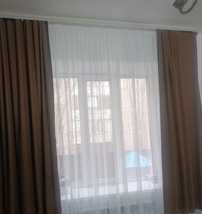 Продам шторы 4 м высота 2.50 цена 15000 тг