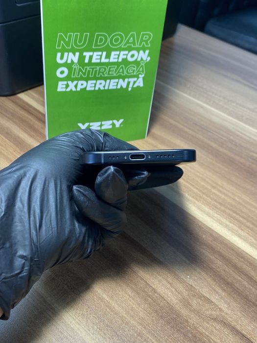 iPhone 16 / 128 GB / Sănătate baterie 93% / Foarte bun