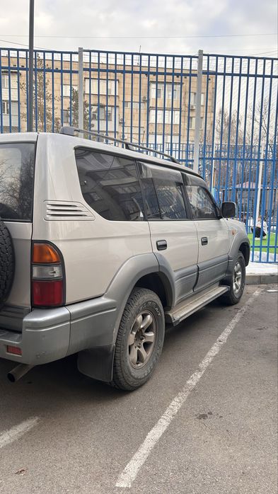 Toyota Land Cruiser Prado