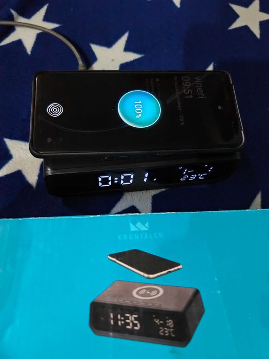 Ceas alarma termometru incarcator wireless krontaler GT-ACQI-22BK