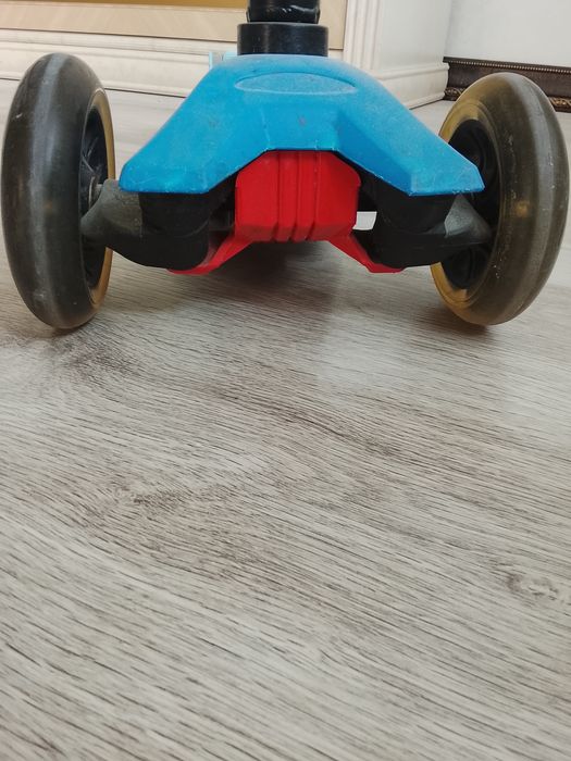 Самокат детский со светом