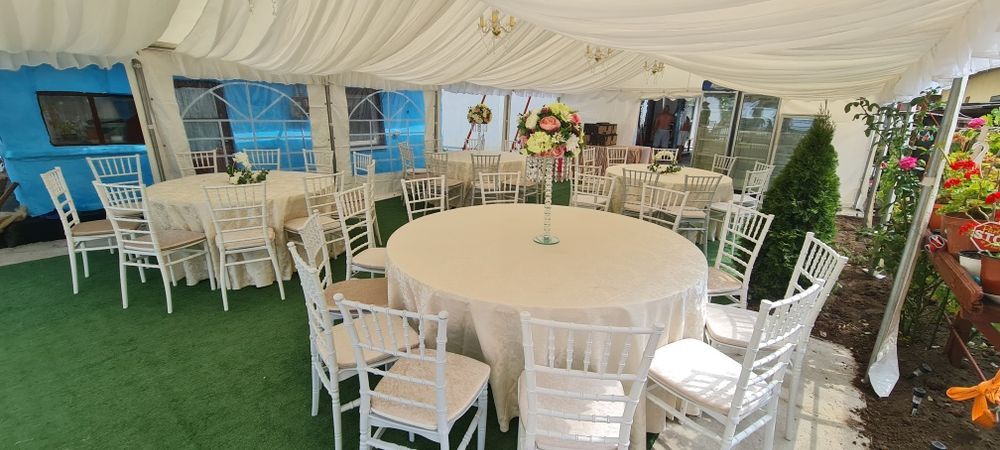 Corturi de inchiriat