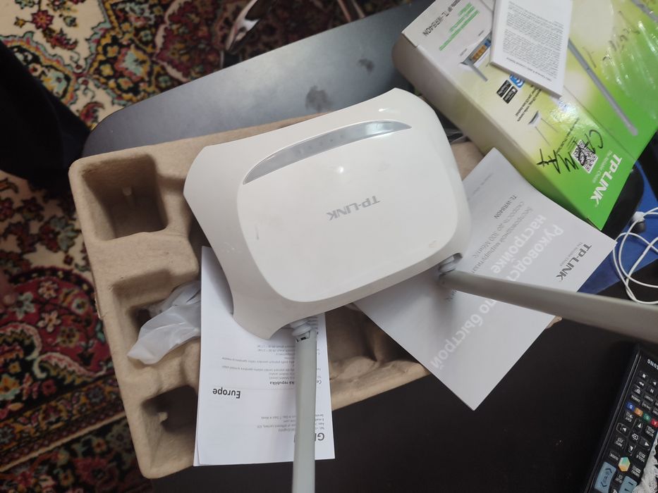 Роутер для вай фай почти новый, в комплекте