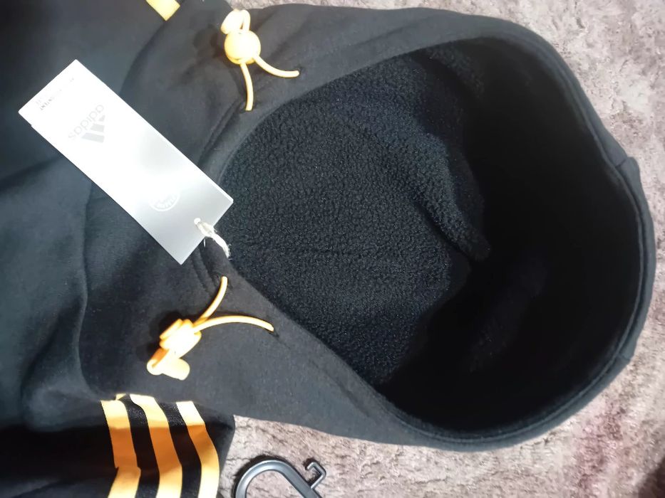 Адидас-ватиран суичър с качулка-S размер-нов