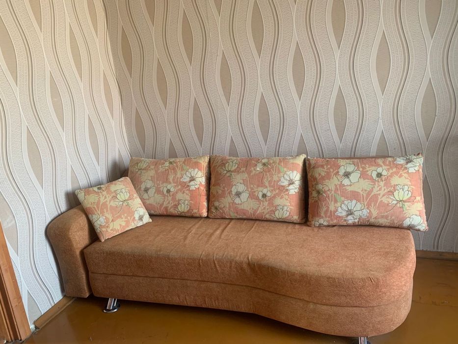 Продам тахту срочно