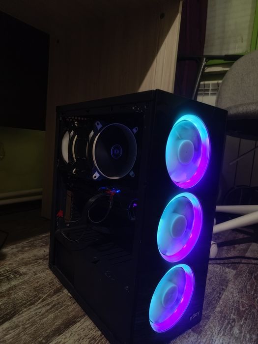 Геймърски настолен компютър