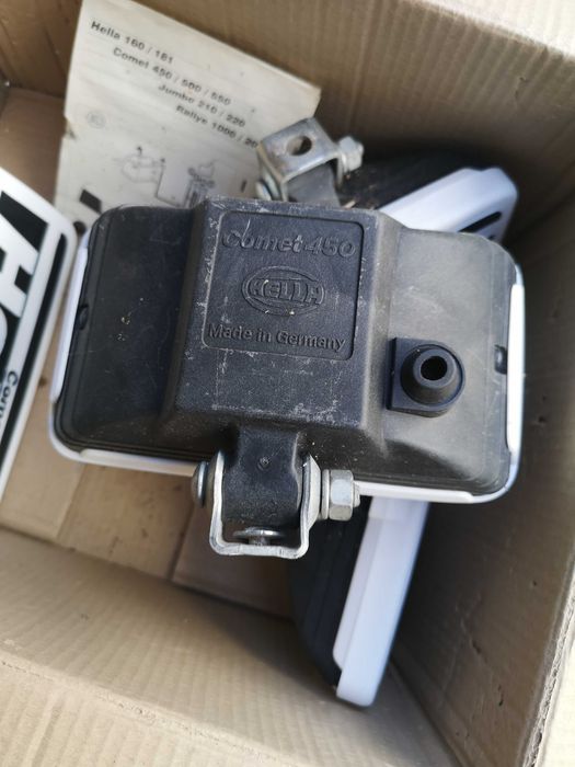 Hella Comet 450 светлини