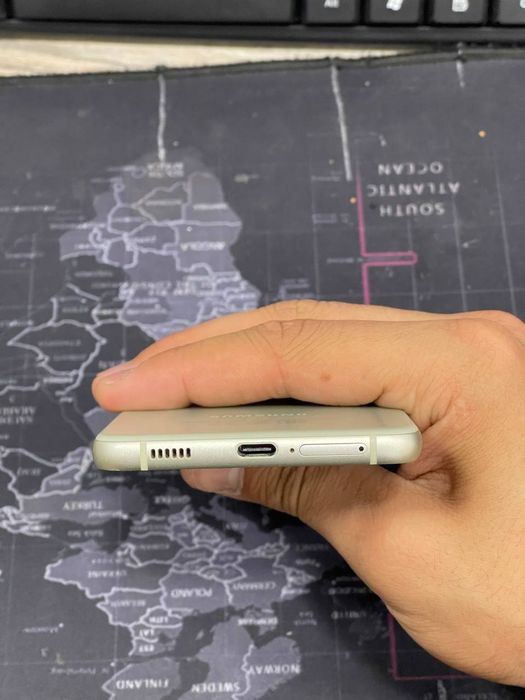 СРОЧНО!!!продаётся телефон Samsung s21 fe 5G 6/128