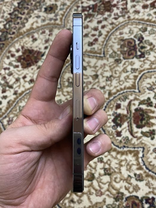 Продам Айфон 13про