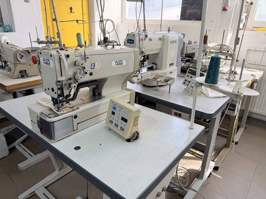 Masina de cusut nasturi Brother BE 438 F electronica stare excelenta