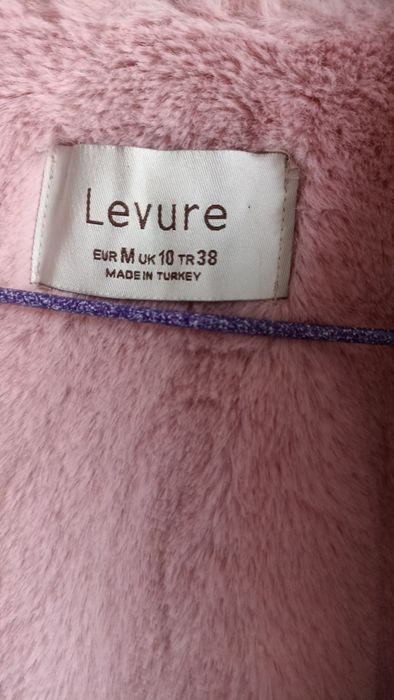 Весенние женские куртки