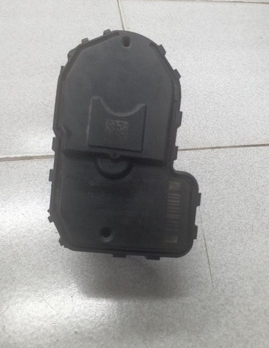 Дроселова клапа MERCEDES W204 W207 W212 ОМ651