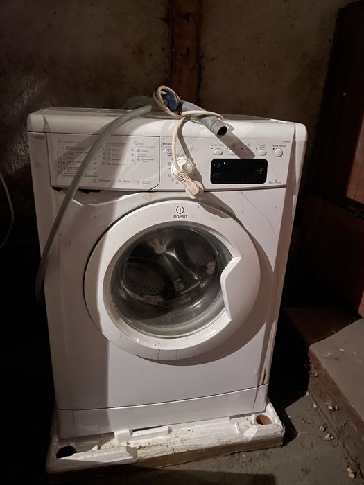 Стиральная машина Indesit