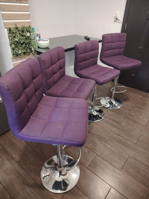 Vând 4  scaune bucătărie