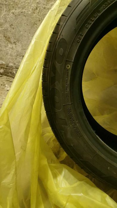 Летни Гуми TOYO 215/55/17 Нови 2 бр.