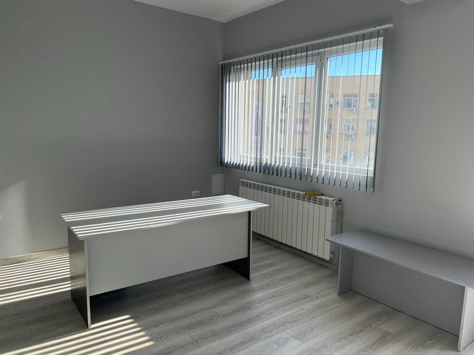 Дава се под наем Офис в Велико Търново, Център - 26 кв.м за 199.41 € - Снимка #5