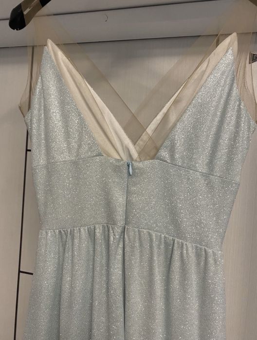 Официална рокля