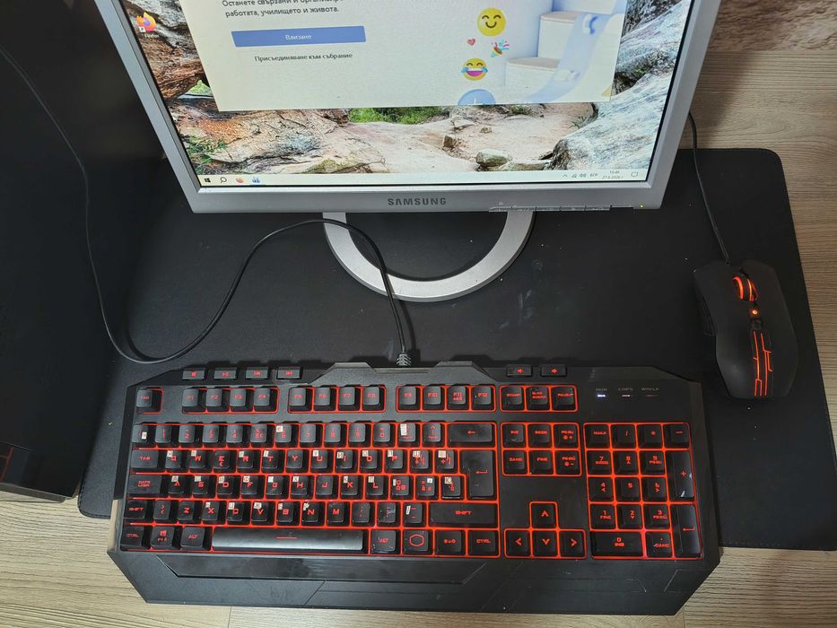 Компютър + монитор + клавиатура + мишка + лицензиран Win 10 / готов комплект за ученик
