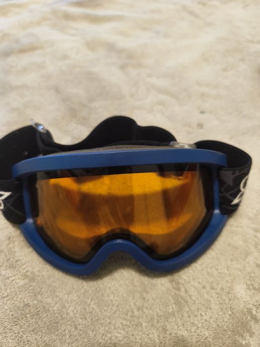 Продам лыжный шлем и очки