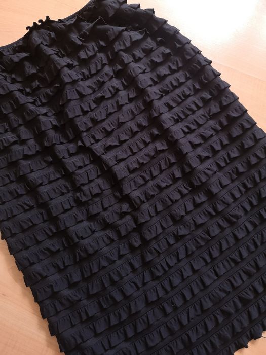 Дълга черна пола Joseph Ribkoff
Размер S,