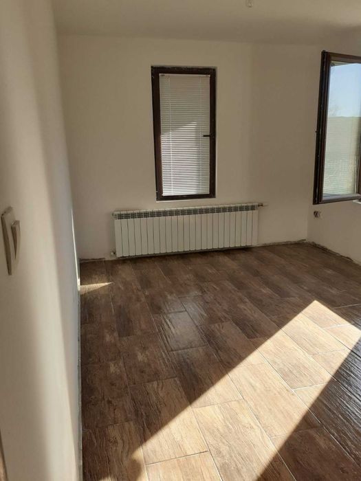 Продава се Къща в София, 7-ми 11-ти километър - 360 кв.м за 348 €/кв.м - Снимка #8